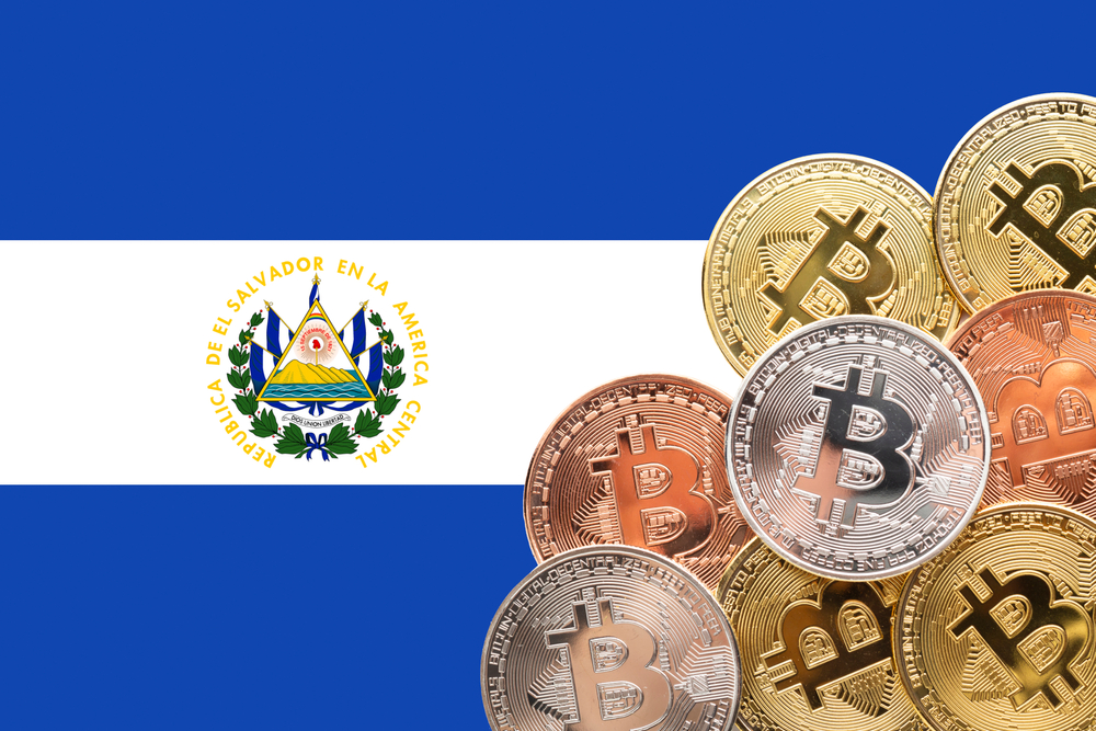 El_Salvador_Flag_and_Bitcoin